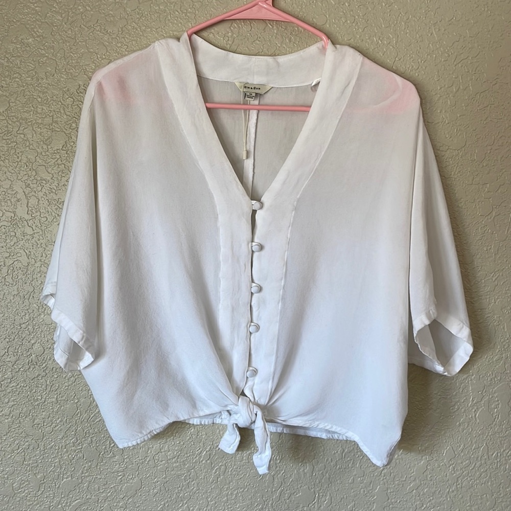 Flowy white top